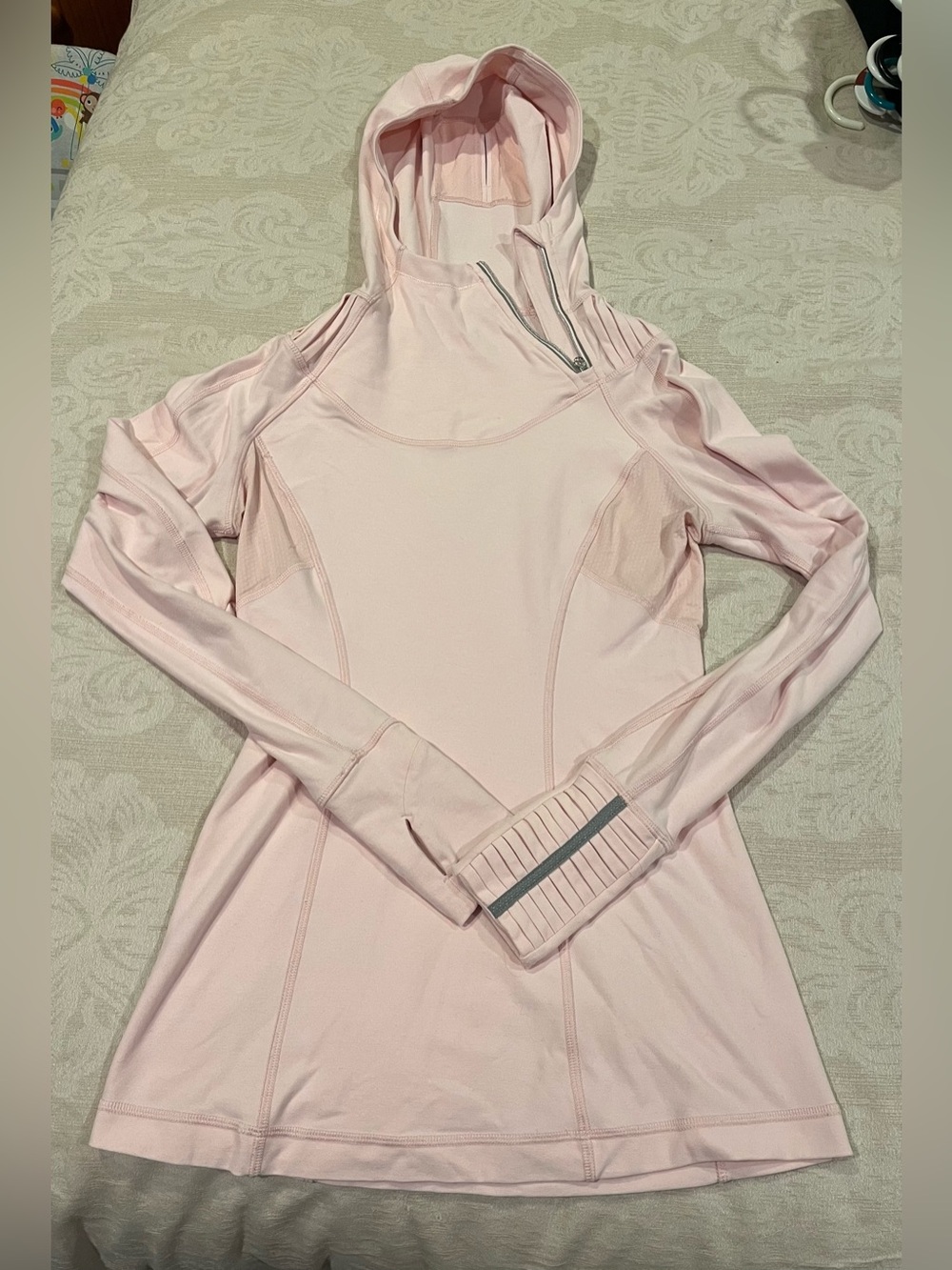 Woman’s Lululemon Back on Track Pink Pullover Size 6